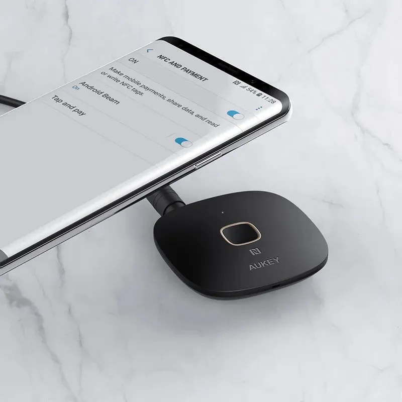 AUKEY 2-in-1 Wireless Bluetooth Transmitter and Receiver