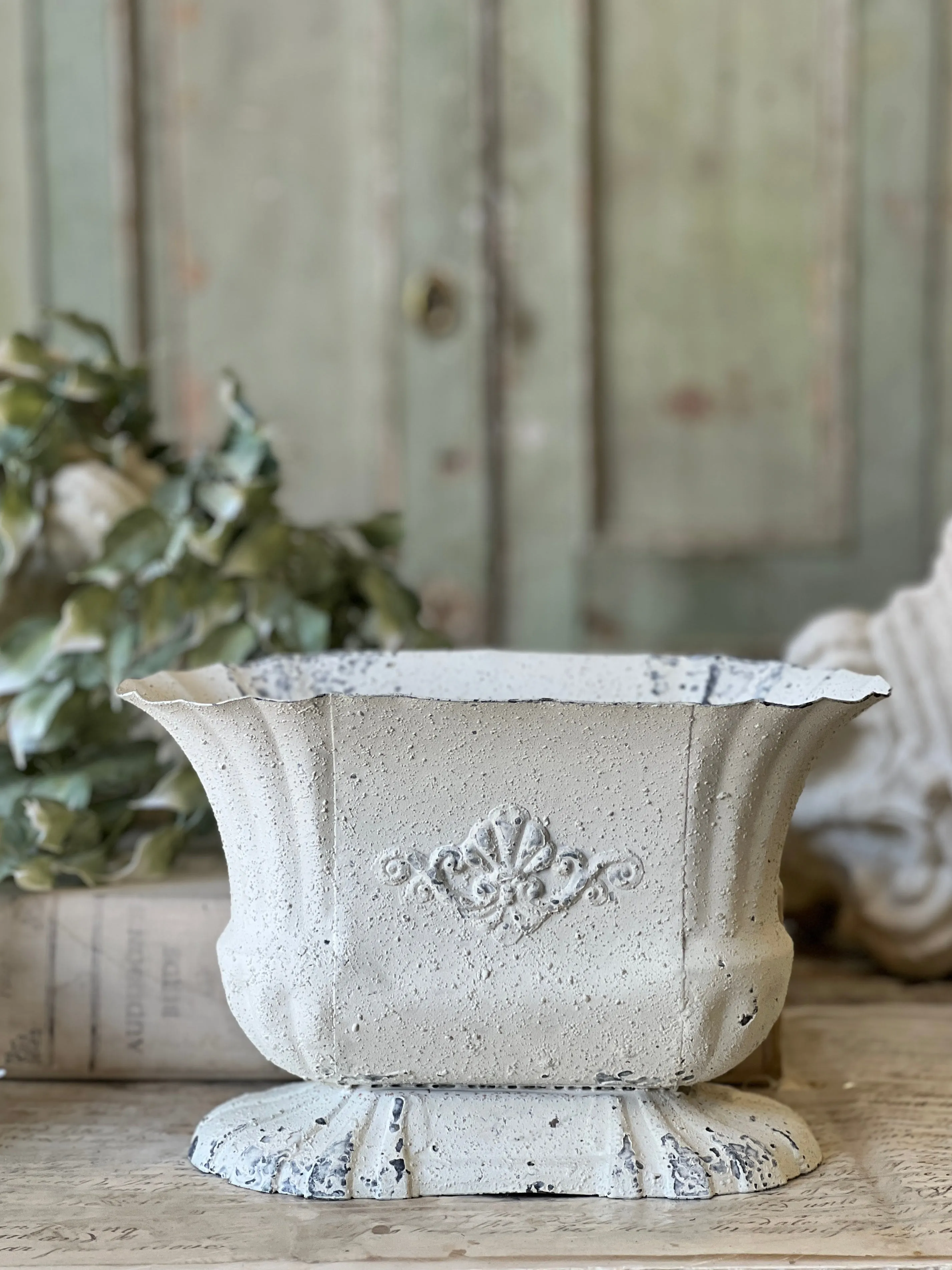 Duchess Planter | 11" | NOT CURRENTLY IN STOCK-New For Spring 2025!