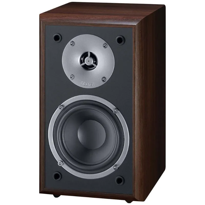 MAGNAT Monitor Supreme 102 Bookshelf Speakers (Pair)